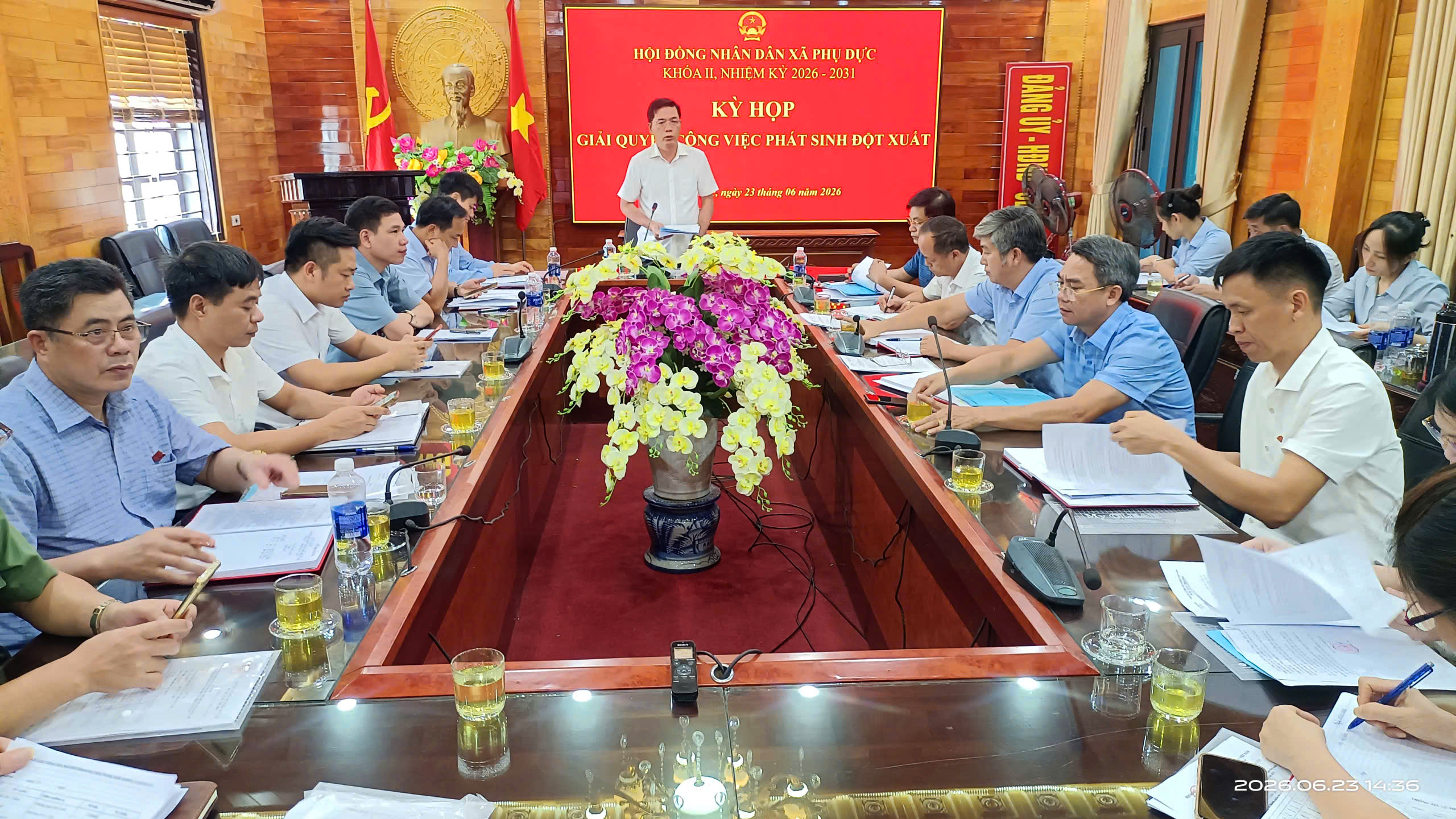 XÃ PHỤ DỰC TỔ CHỨC KỲ HỌP ĐỘT XUẤT HĐND KHÓA 2, NHIỆM KỲ 2026 - 2031..