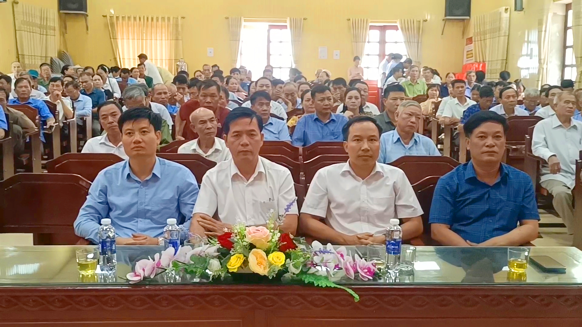PHỤ DỰC HOÀN THÀNH SẮP XẾP, KIỆN TOÀN TỔ CHỨC BỘ MÁY THÔN VÀ HỆ THỐNG CHÍNH TRỊ CƠ SỞ.