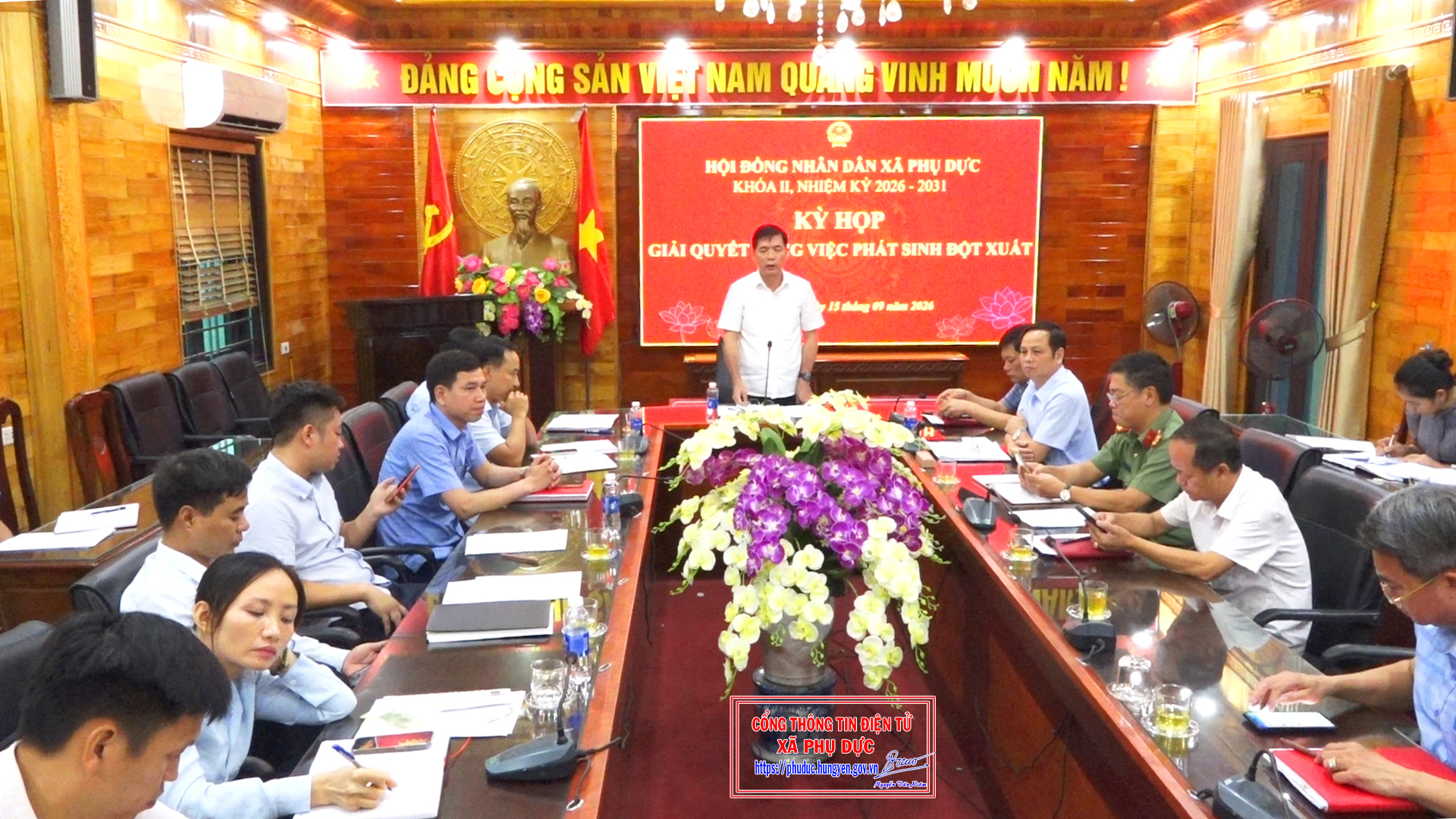HỘI ĐỒNG NHÂN DÂN XÃ PHỤ DỰC THÔNG QUA ĐỀ ÁN CÔNG NHẬN XÃ ĐẠT TIÊU CHÍ ĐÔ THỊ LOẠI III.